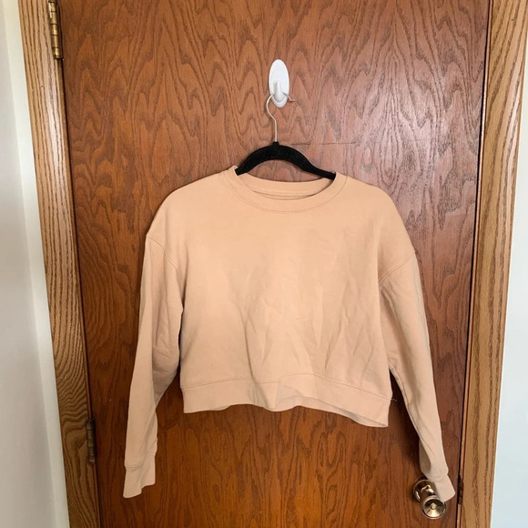 Girlfriend Collective Cropped Sweatshirt - Picture 4 of 9